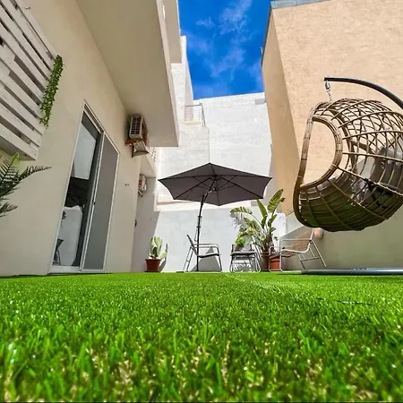 Exclusive With Terrace In St Julian's سانت جوليان